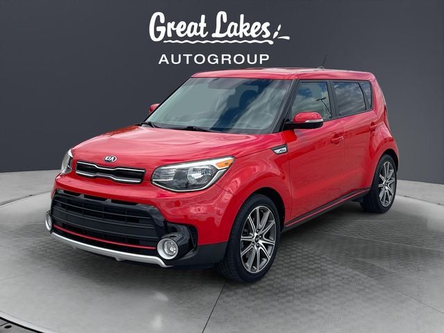 2019 Kia Soul Exclaim in Inferno Red — front three-quarter view