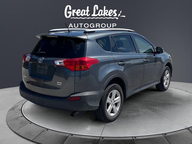 2013 Toyota RAV4 — detail view