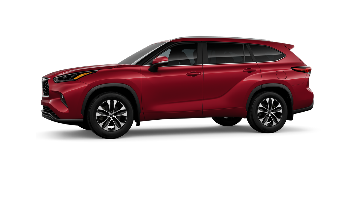 2026 Toyota Highlander — rear three-quarter view